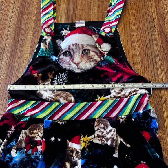 Womens (Jrs) Black Velvet Christmas Kitty Cat Holiday Overalls Jumpsuit - Picture 4 of 13